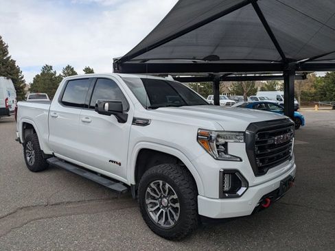 Used 2020 GMC Sierra 1500 AT4 w/ AT4 Premium Package image 3