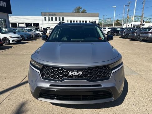 Used 2023 Kia Sorento S w/ Panoramic Sunroof Package image 10