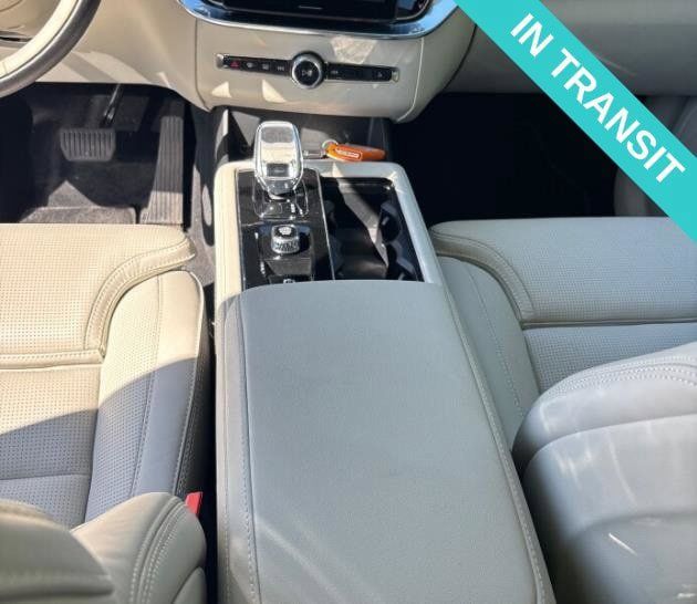 Certified 2025 Volvo XC90 T8 Ultra AWD/4WD image 6