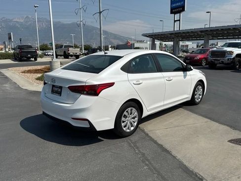 Used 2022 Hyundai Accent SE FWD image 6