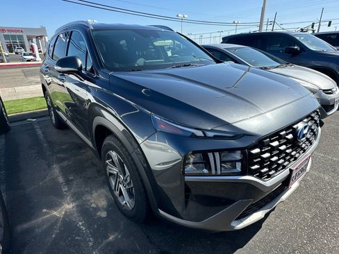 Used 2023 Hyundai Santa Fe SEL FWD image 2