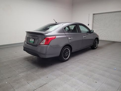 Used 2019 Nissan Versa SV image 9