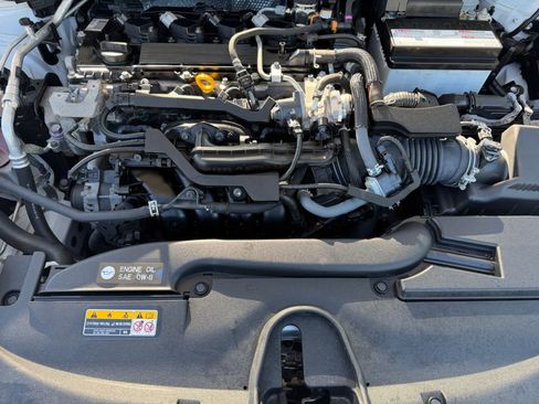 Used 2023 Toyota Corolla LE w/ Carpet Mat Package (TMS) FWD image 8