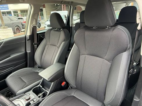 Used 2023 Subaru Forester Premium AWD/4WD image 24