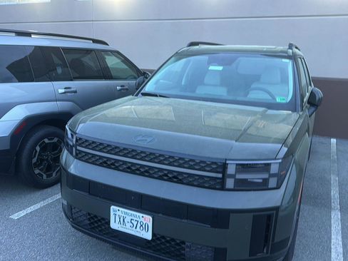 Used 2025 Hyundai Santa Fe Calligraphy image 1