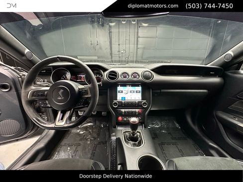 Used 2016 Ford Mustang Shelby GT350 w/ Technology Package image 25