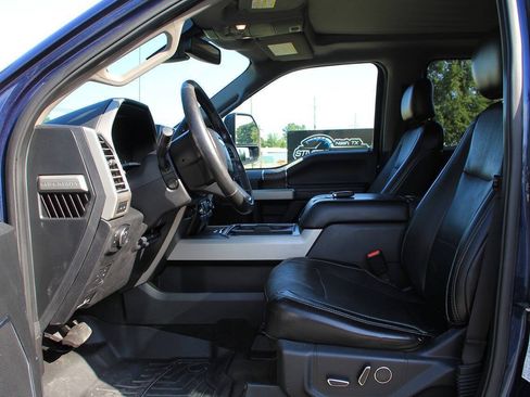 Used 2017 Ford F250 Lariat w/ Lariat Ultimate Package AWD/4WD image 24