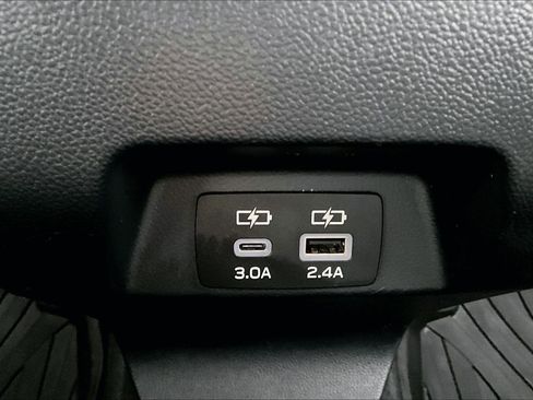 Used 2024 Subaru Crosstrek 2.0i Premium image 31