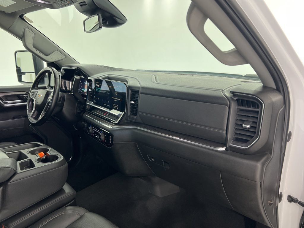 Used 2024 Chevrolet Silverado 2500 LTZ AWD/4WD image 26