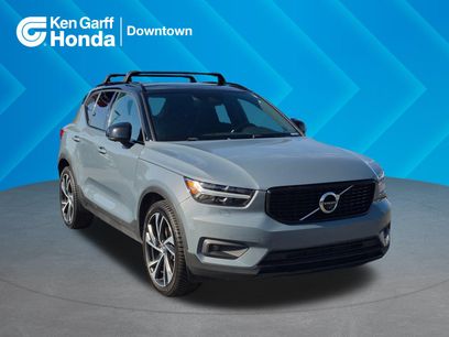 Used 2020 Volvo XC40 T5 R-Design
