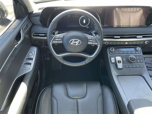 Used 2024 Hyundai Palisade Limited image 13