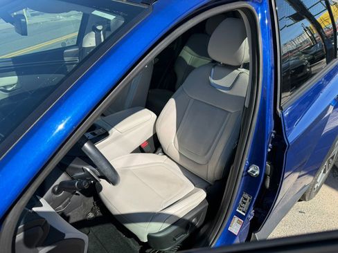 Used 2023 Hyundai Tucson Limited w/ Cargo Package image 7