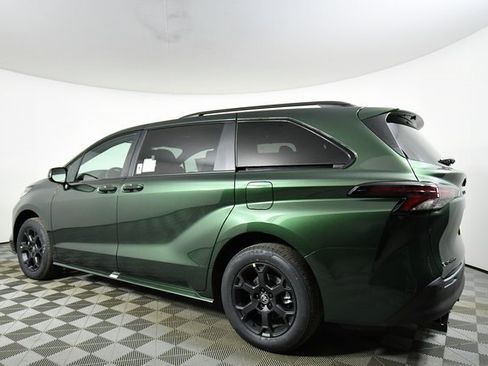 New 2026 Toyota Sienna XLE Woodland Edition image 14