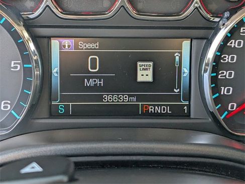 Used 2017 Chevrolet Silverado 2500 LT w/ LT Convenience Package image 27