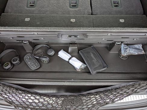 Used 2020 Cadillac Escalade Platinum AWD/4WD image 46