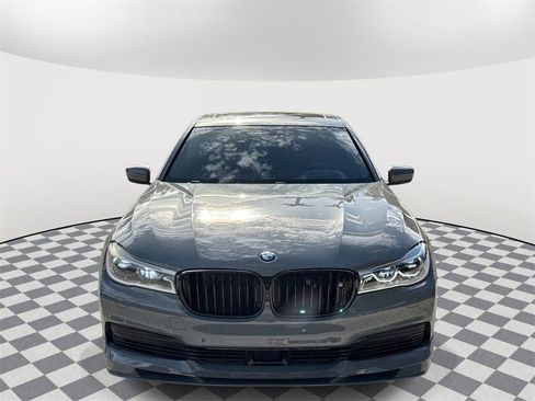 Used 2019 BMW ALPINA B7 xDrive w/ Luxury Rear Seating Package image 8