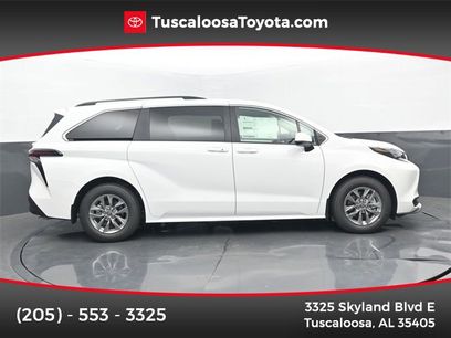 New 2025 Toyota Sienna LE w/ LE Plus Package
