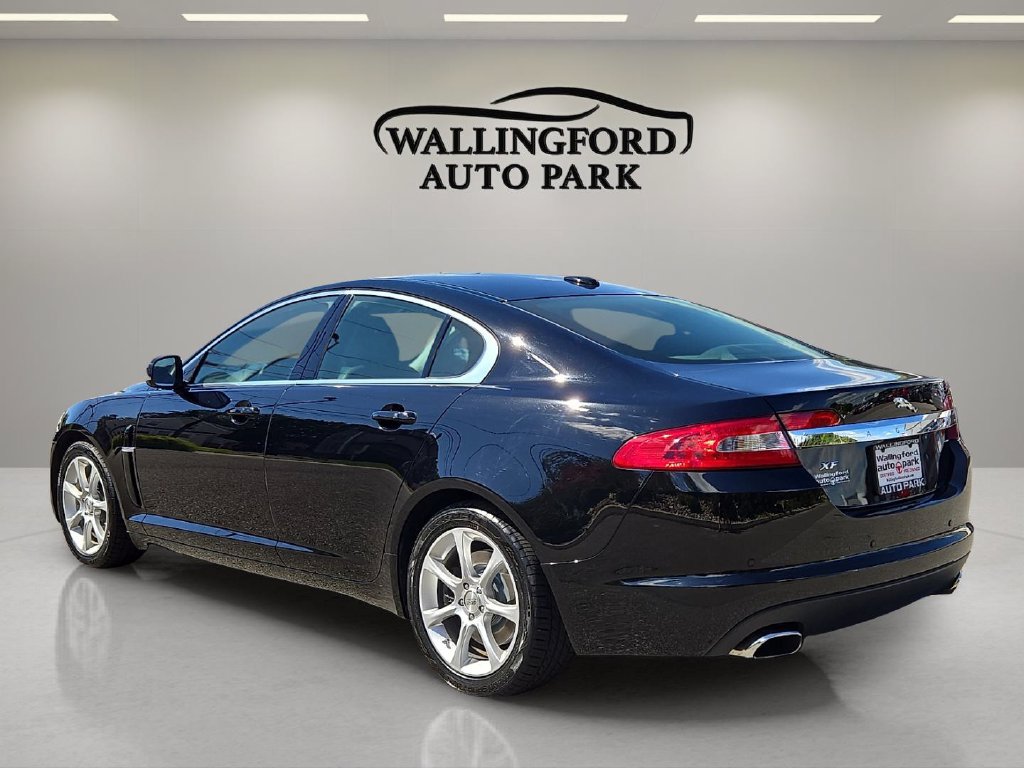 Used 2011 Jaguar XF Premium RWD image 6