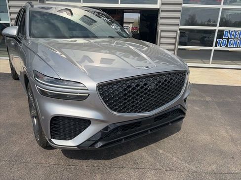 Used 2024 Genesis GV70 2.5T w/ Sport Prestige Package AWD/4WD image 5