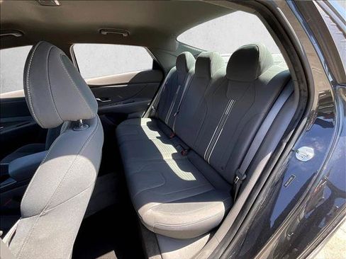 Used 2023 Hyundai Elantra SEL FWD image 27