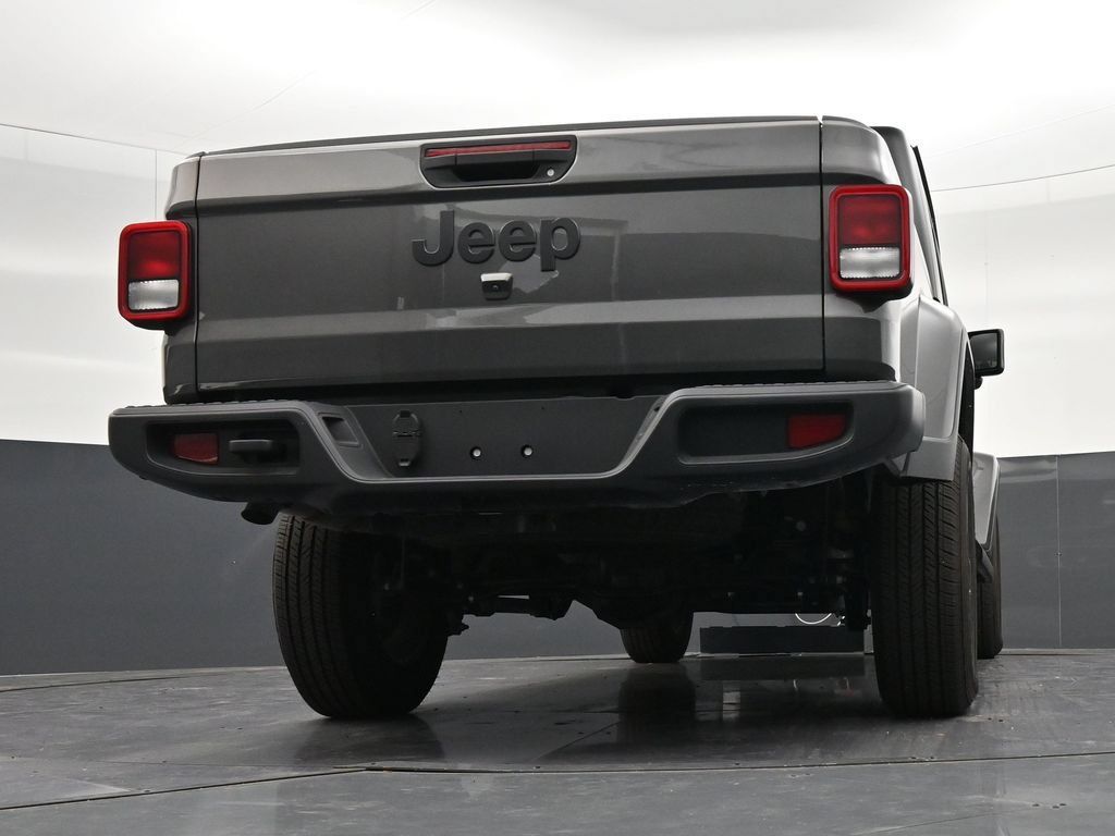 Used 2025 Jeep Gladiator Sport AWD/4WD image 26