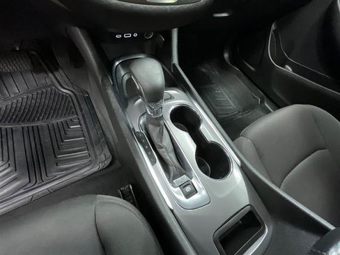 Used 2023 Chevrolet Malibu LT FWD image 15
