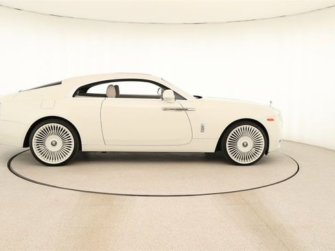 Used 2015 Rolls-Royce Wraith image 8