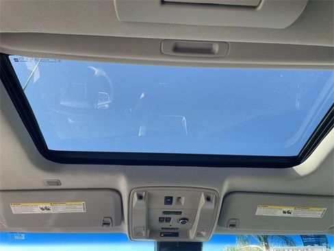 Used 2016 GMC Yukon Denali w/ Open Road Package image 22