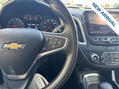 Used 2022 Chevrolet Malibu LT FWD image 22