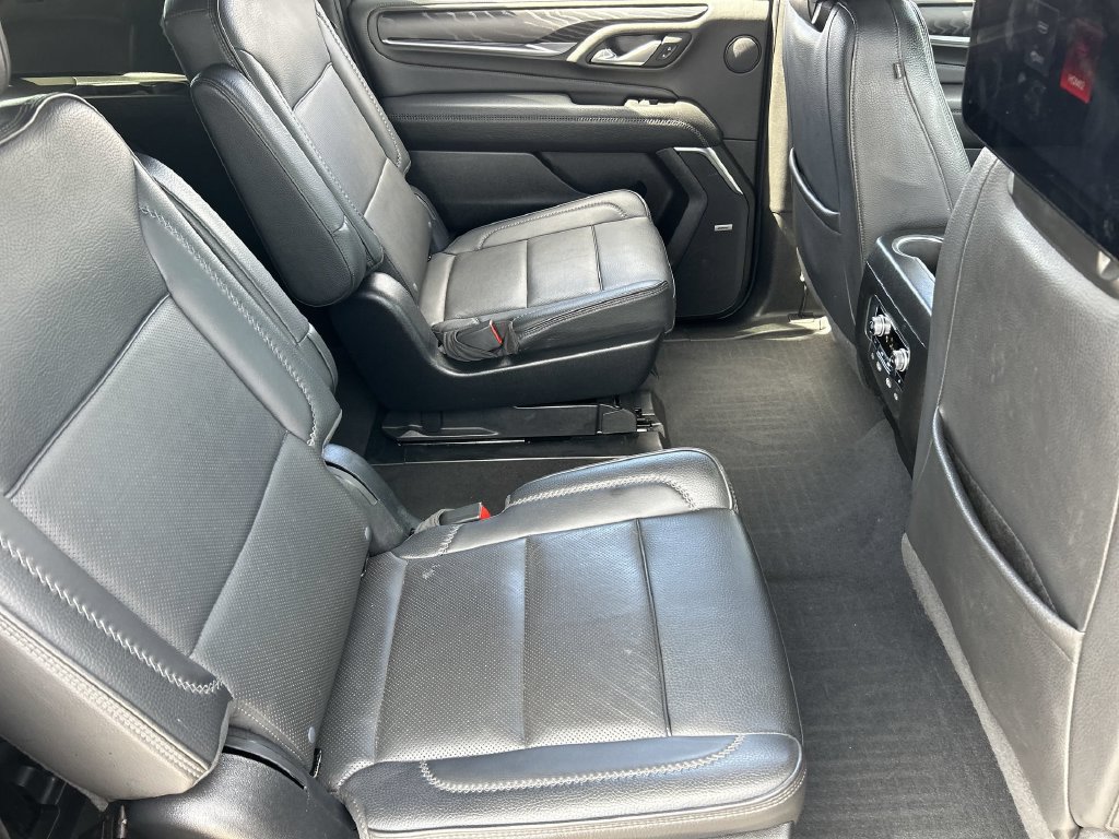 Used 2023 GMC Yukon XL Denali w/ LPO, Floor Liner Package AWD/4WD image 28