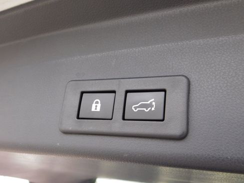 Used 2021 Subaru Ascent Limited w/ Technology Package image 10