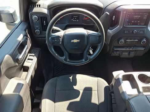 Certified 2021 Chevrolet Silverado 2500 Custom w/ Custom Value Package AWD/4WD image 11