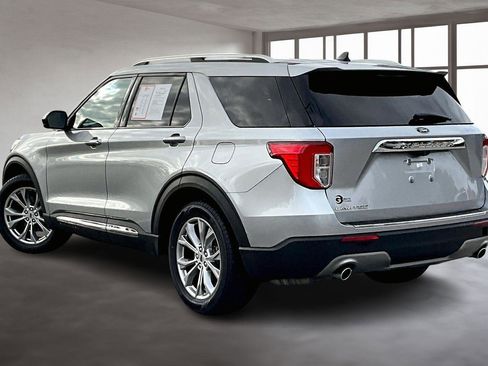 Used 2022 Ford Explorer Limited image 14