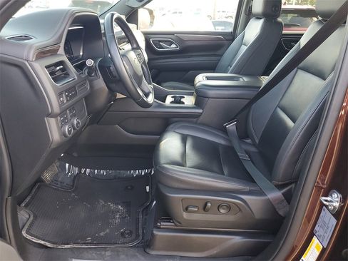 Used 2023 Chevrolet Suburban LT image 19