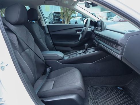 Used 2023 Honda Accord LX image 8