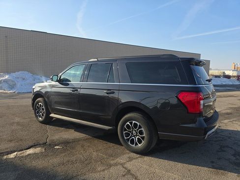 Used 2024 Ford Expedition Max XLT image 7