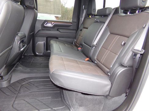 Used 2024 Chevrolet Silverado 2500 High Country w/ High Country Premium Package image 46