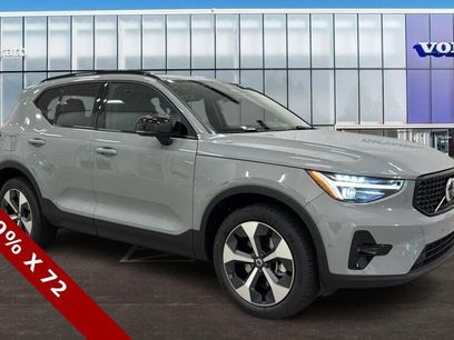New 2026 Volvo XC40 B5 Plus w/ Protection Package Premier