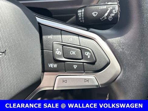 Certified 2022 Volkswagen Tiguan SE FWD image 22