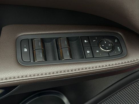 New 2026 Lexus RX 450h AWD image 22