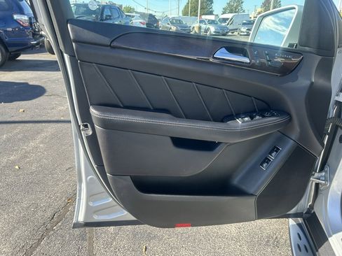 Used 2016 Mercedes-Benz GL 450 4MATIC image 10