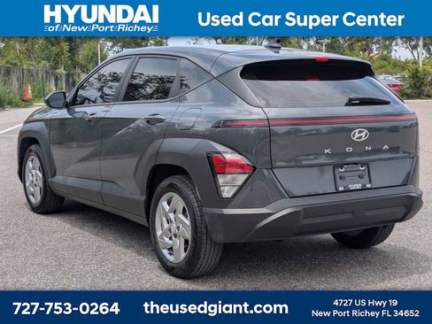 Used 2024 Hyundai Kona SE FWD image 3