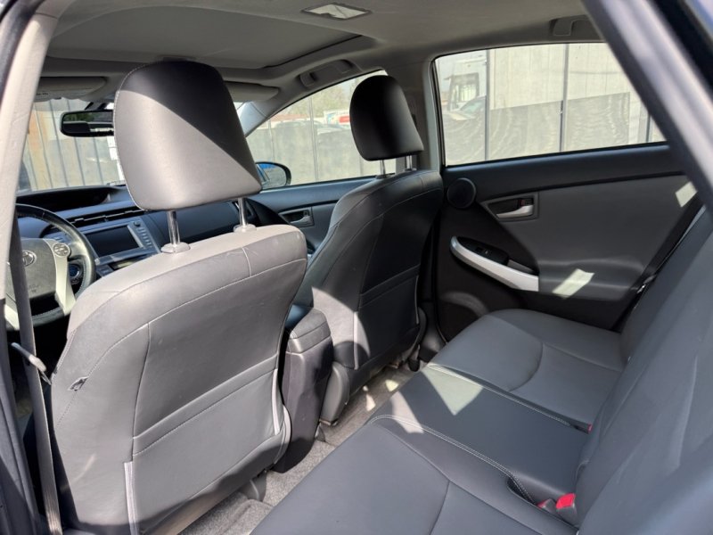 Used 2012 Toyota Prius Four w/ Deluxe Solar Roof Pkg FWD image 19