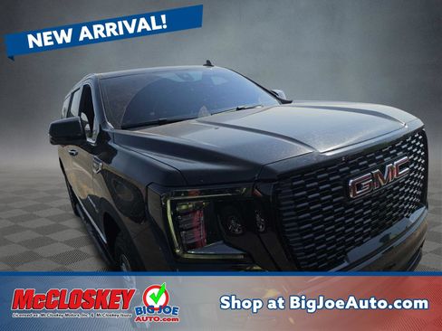 Used 2022 GMC Yukon XL Denali AWD/4WD image 1