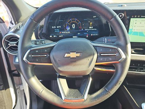 Used 2025 Chevrolet Equinox LT image 8