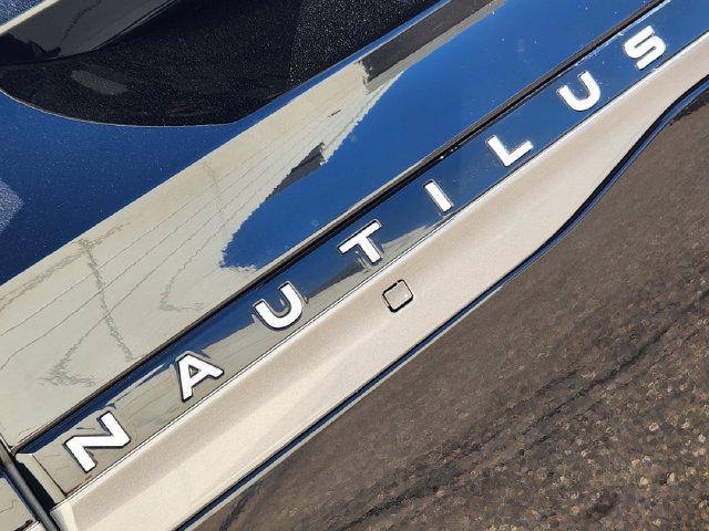 New 2026 Lincoln Nautilus Black Label w/ Jet Appearance Package AWD/4WD image 16