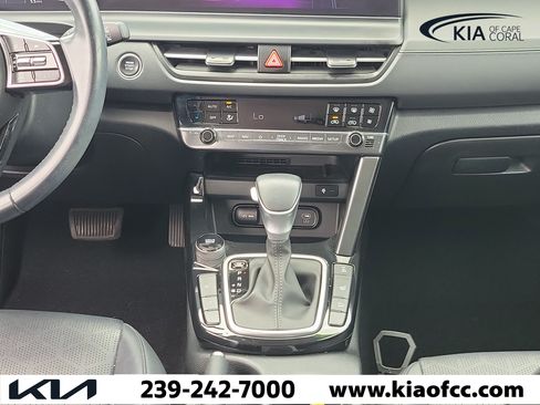 Certified 2024 Kia Seltos EX AWD/4WD image 19