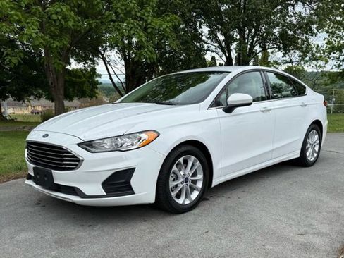 Used 2020 Ford Fusion SE FWD image 5