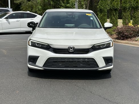 Used 2023 Honda Civic LX image 3