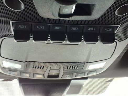 Used 2022 Ford F250 Lariat w/ Black Appearance Package image 19